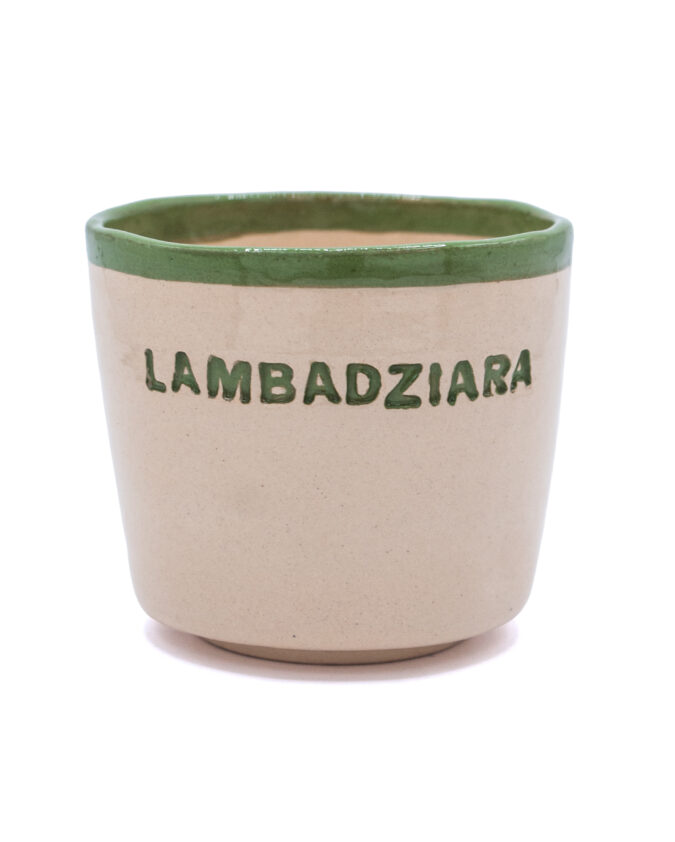 ceramiczny kubek z napisem "lambadziara"