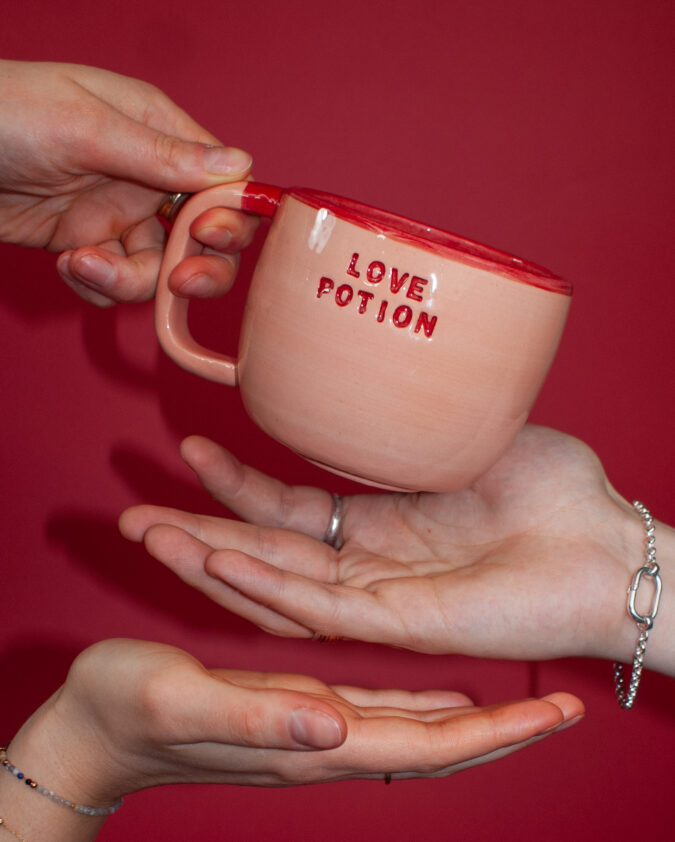 kompozycja z kubkiem "love potion"
