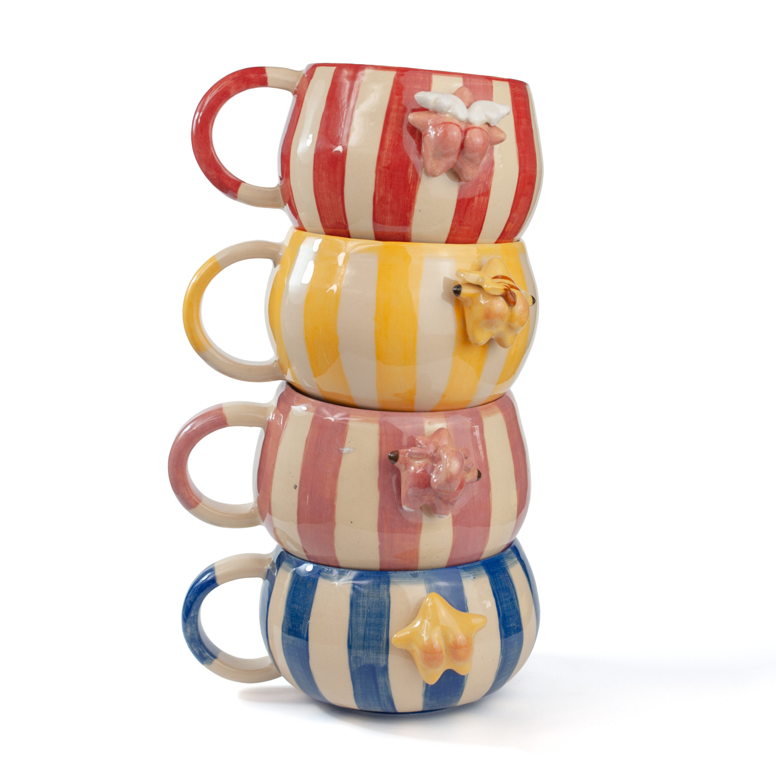 kompozycja kubków ceramicznych